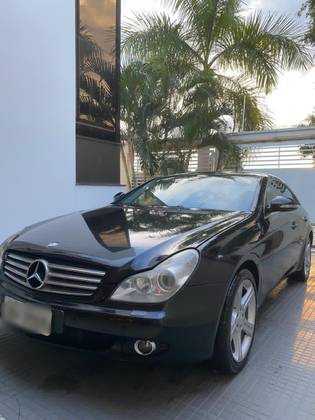 MERCEDES-BENZ CLS 500 5.0 AVANTGARDE V8 GASOLINA 4P AUTOMÁTICO